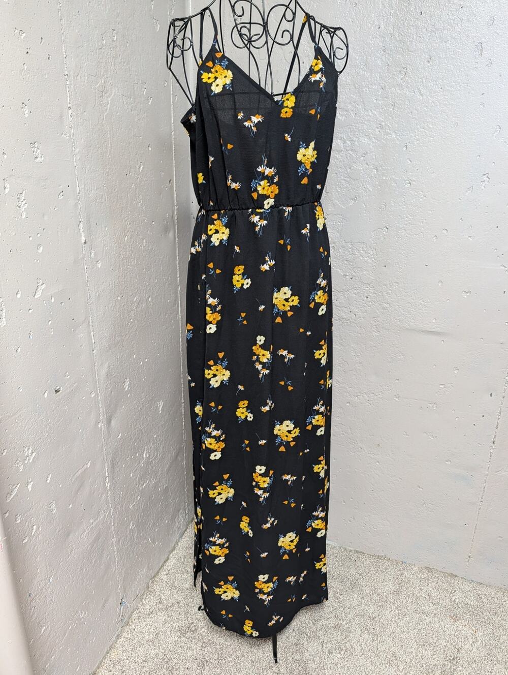 H&M Divided Black Floral Daisy Strappy Maxi Dress